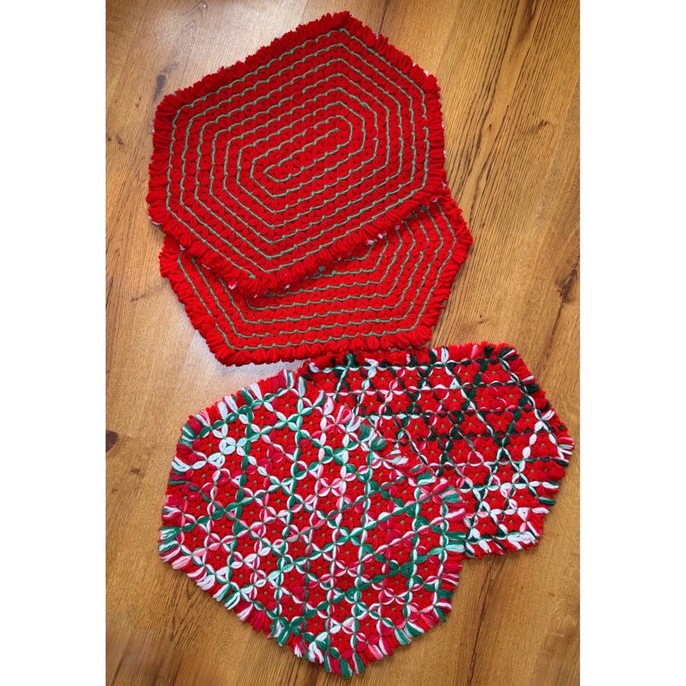 Vintage Handmade‎ Loom Woven Christmas Placemats Red Green Crochet Reversible